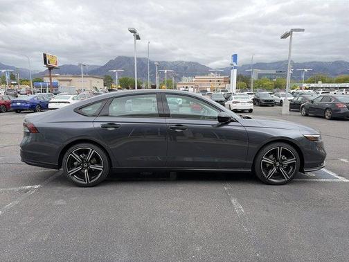 Meteorite Gray Metallic 2026 Honda Accord SE