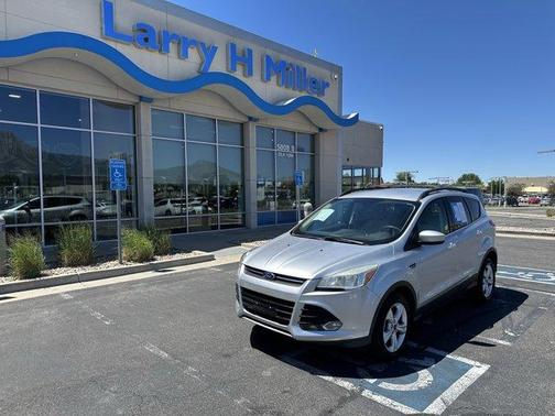 Ingot Silver 2014 Ford Escape SE