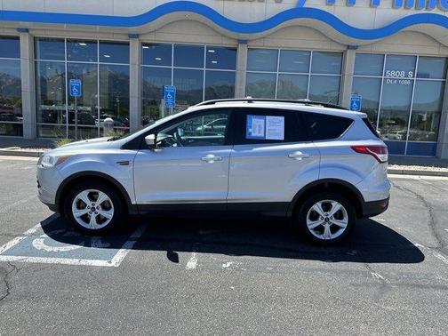 Ingot Silver 2014 Ford Escape SE