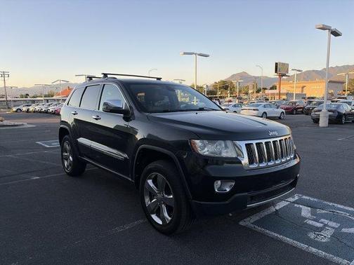 Black Forest Green Pearl 2013 Jeep Grand Cherokee Overland