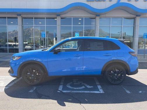 Boost Blue Pearl 2027 Honda HR-V Sport