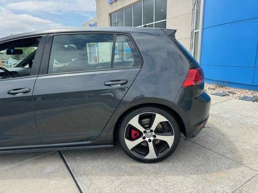 2016 Volkswagen Golf GTI Autobahn w/ Performance 4-Door