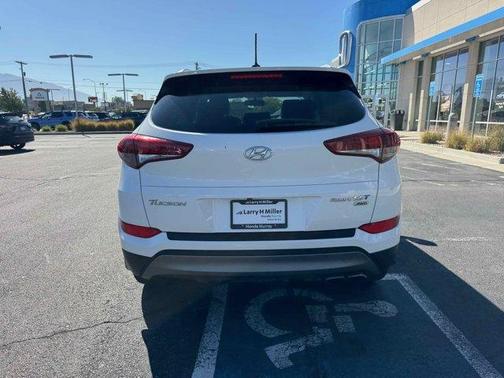 2016 Hyundai TUCSON Sport