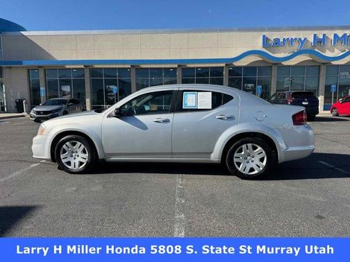 2012 Dodge Avenger SE