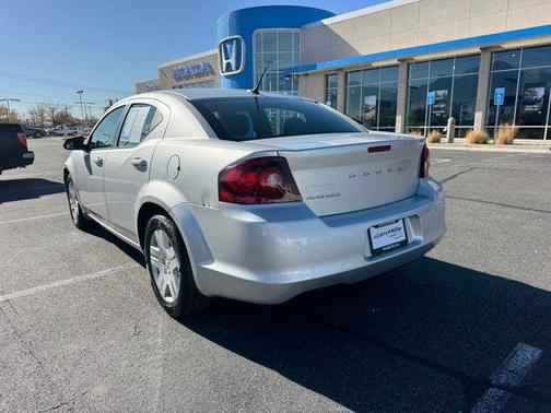 2012 Dodge Avenger SE