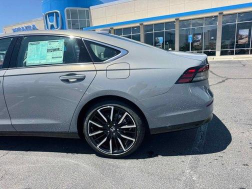 2025 Honda Accord Hybrid Touring