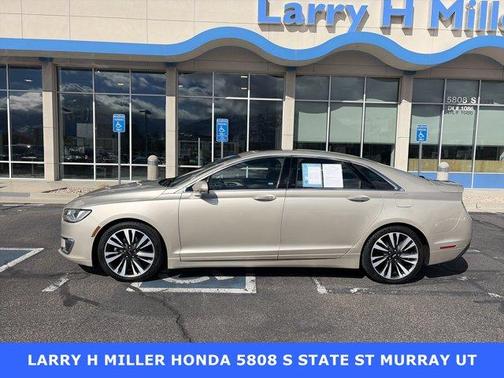 White Gold Metallic 2017 Lincoln MKZ Reserve
