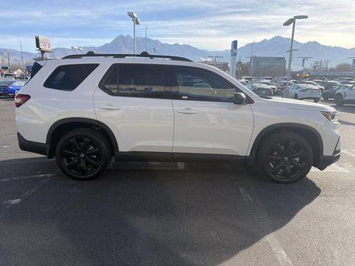 2025 Honda Pilot Black Edition