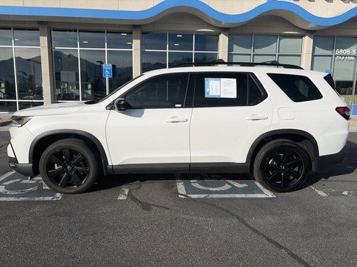 2025 Honda Pilot Black Edition
