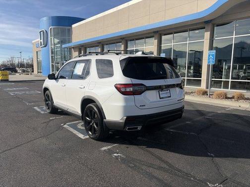 2025 Honda Pilot Black Edition