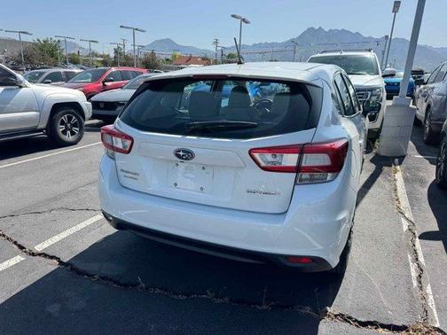 2018 Subaru Impreza 2.0i