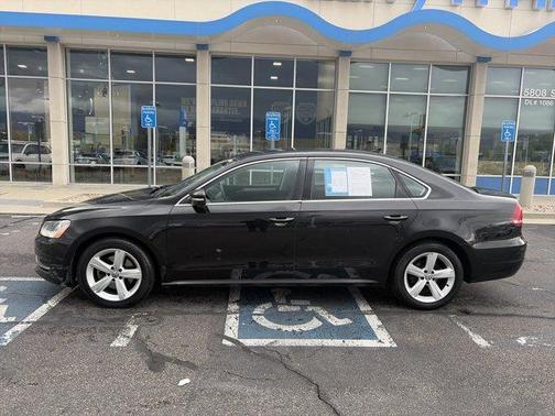 Black 2013 Volkswagen Passat 2.5 SE