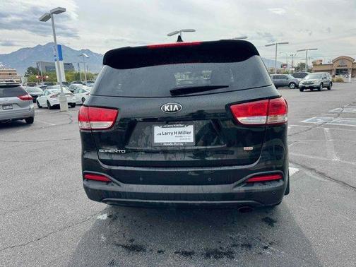2016 Kia Sorento LX