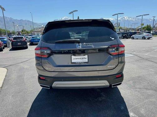 2025 Honda Pilot Touring