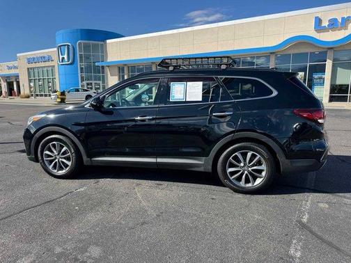 2017 Hyundai SANTA FE SE