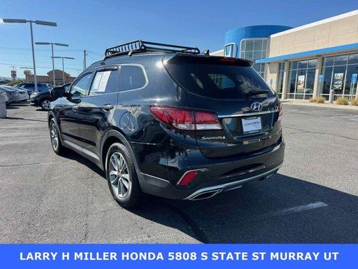 2017 Hyundai SANTA FE SE