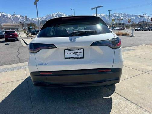 2025 Honda HR-V LX