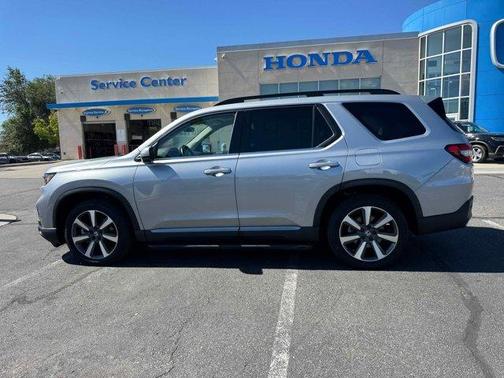 2023 Honda Pilot Touring