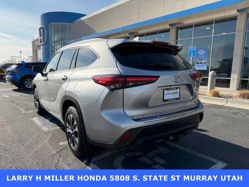 2021 Toyota Highlander XLE