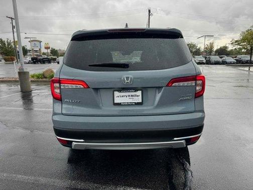 2022 Honda Pilot Elite
