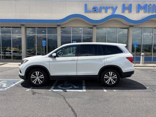 White 2017 Honda Pilot EX-L