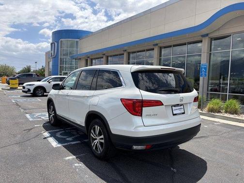 White 2017 Honda Pilot EX-L