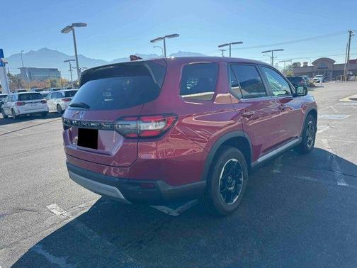 2025 Honda Pilot Sport