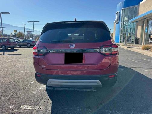 2025 Honda Pilot Sport