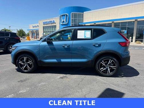 2024 Volvo XC40 B5 Core