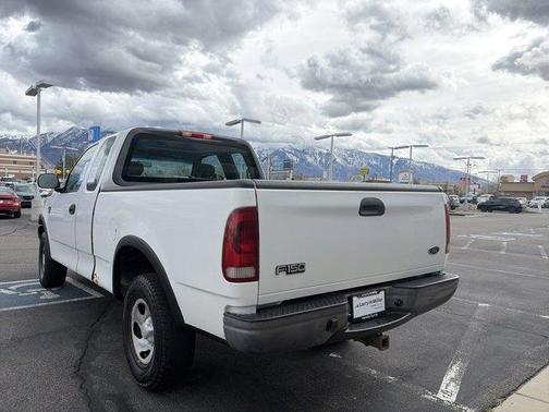 2002 Ford F-150 XL SuperCab