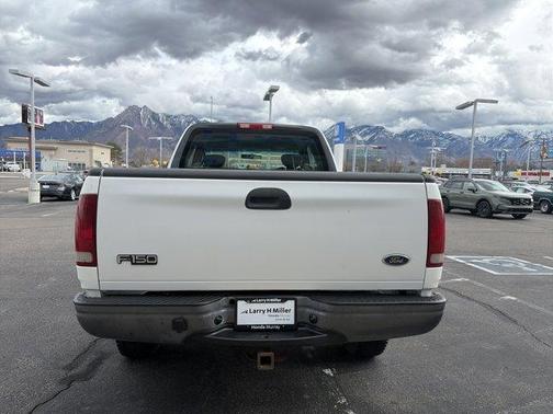 2002 Ford F-150 XL SuperCab