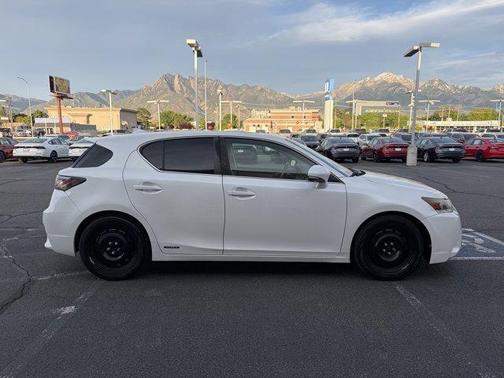 Starfire Pearl 2014 Lexus CT 200h Base