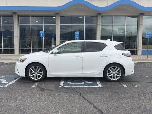 Starfire Pearl 2014 Lexus CT 200h Base