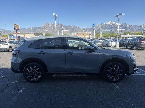 Urban Gray Pearl 2026 Honda HR-V EX-L
