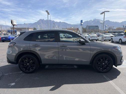 Urban Gray Pearl 2024 Honda HR-V Sport