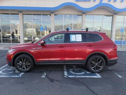 2024 Volkswagen Tiguan 2.0T SE