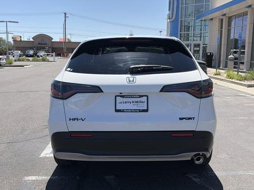 Platinum White Pearl 2027 Honda HR-V Sport
