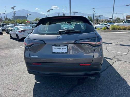 2025 Honda HR-V LX