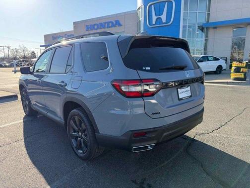 2025 Honda Pilot Sport
