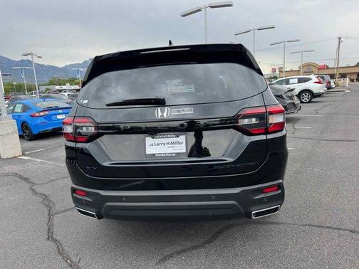2025 Honda Pilot Black Edition