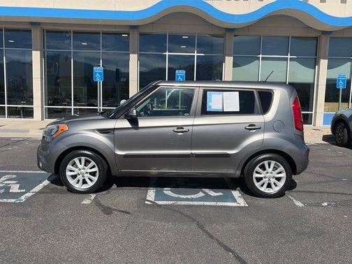 Titanium Pearl 2012 Kia Soul +
