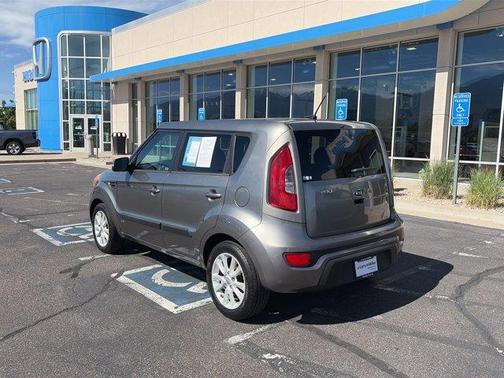 Titanium Pearl 2012 Kia Soul +