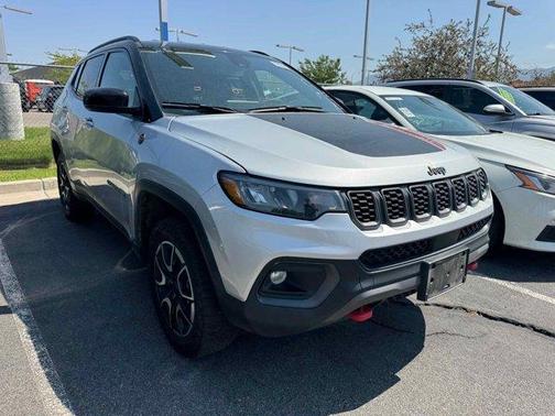 2024 Jeep Compass Trailhawk