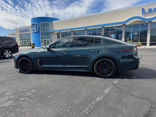 2023 Kia Stinger GT2