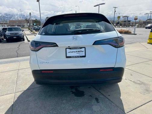2025 Honda HR-V LX