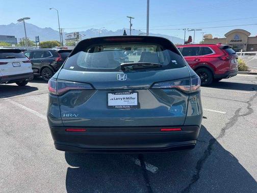 2025 Honda HR-V LX