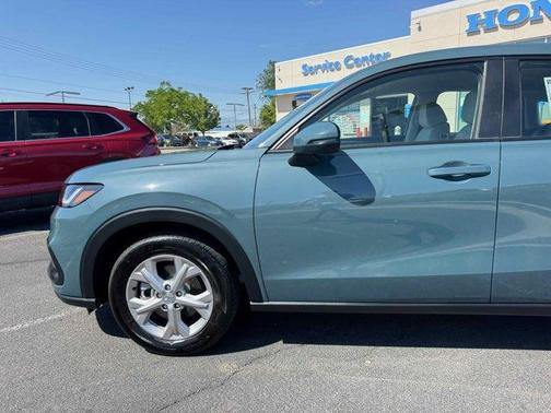 2025 Honda HR-V LX