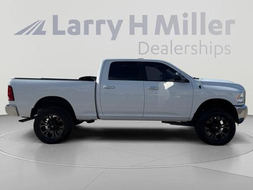 Bright White Clearcoat 2018 RAM 2500 SLT