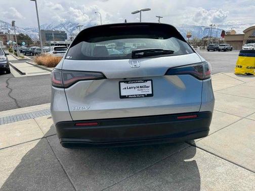 2025 Honda HR-V LX
