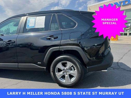 2022 Toyota RAV4 Hybrid XLE